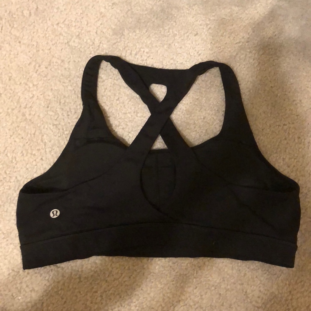 Lululemon sports bra